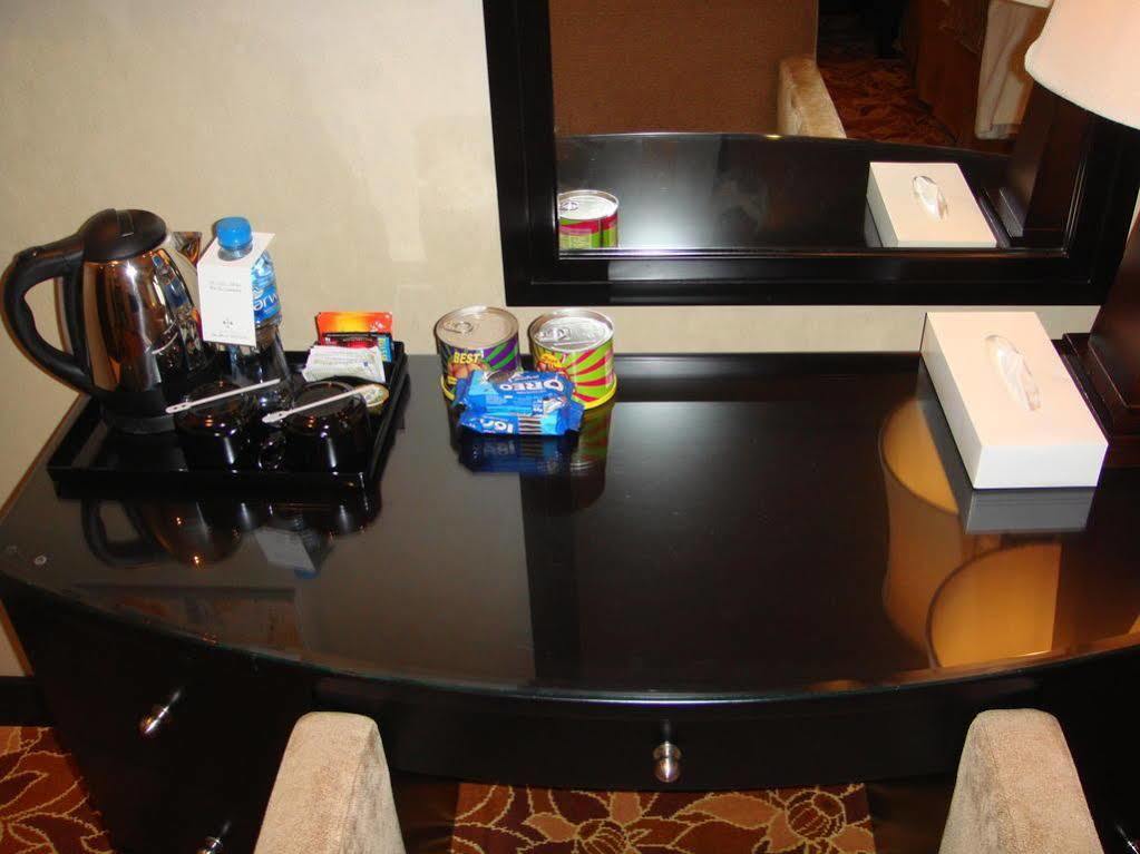 Paragon Hotel Abu Dhabi Bagian luar foto